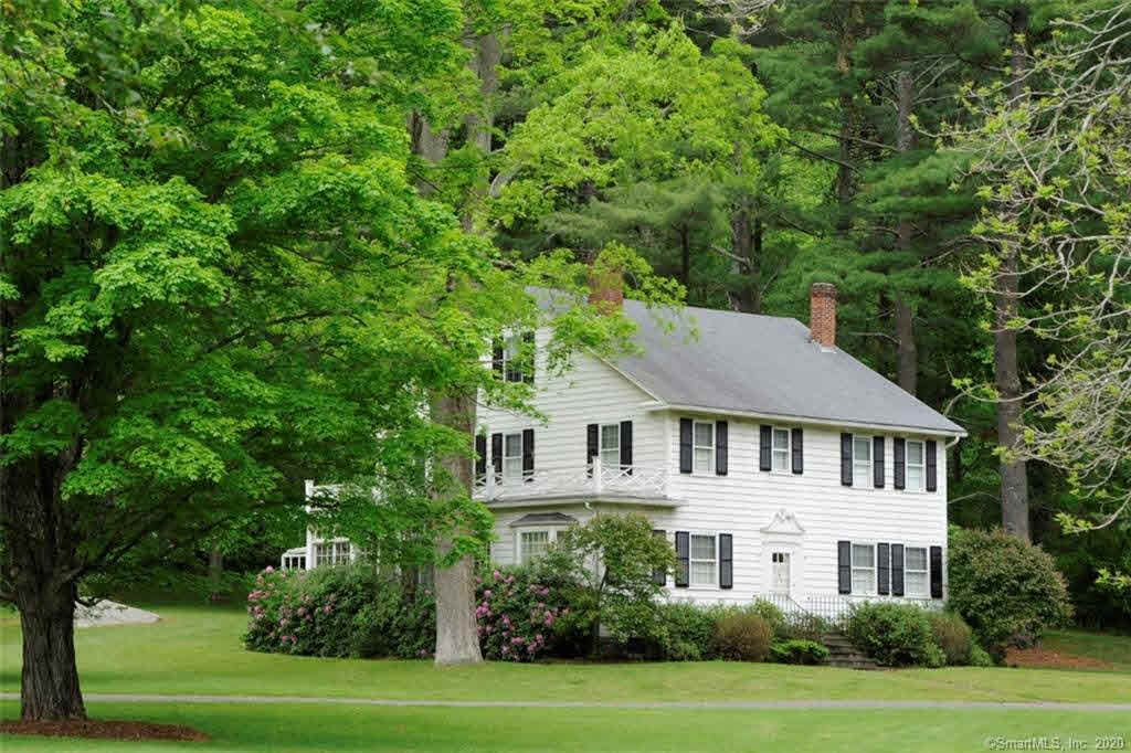 Building photograph for 21 ROUTE 7